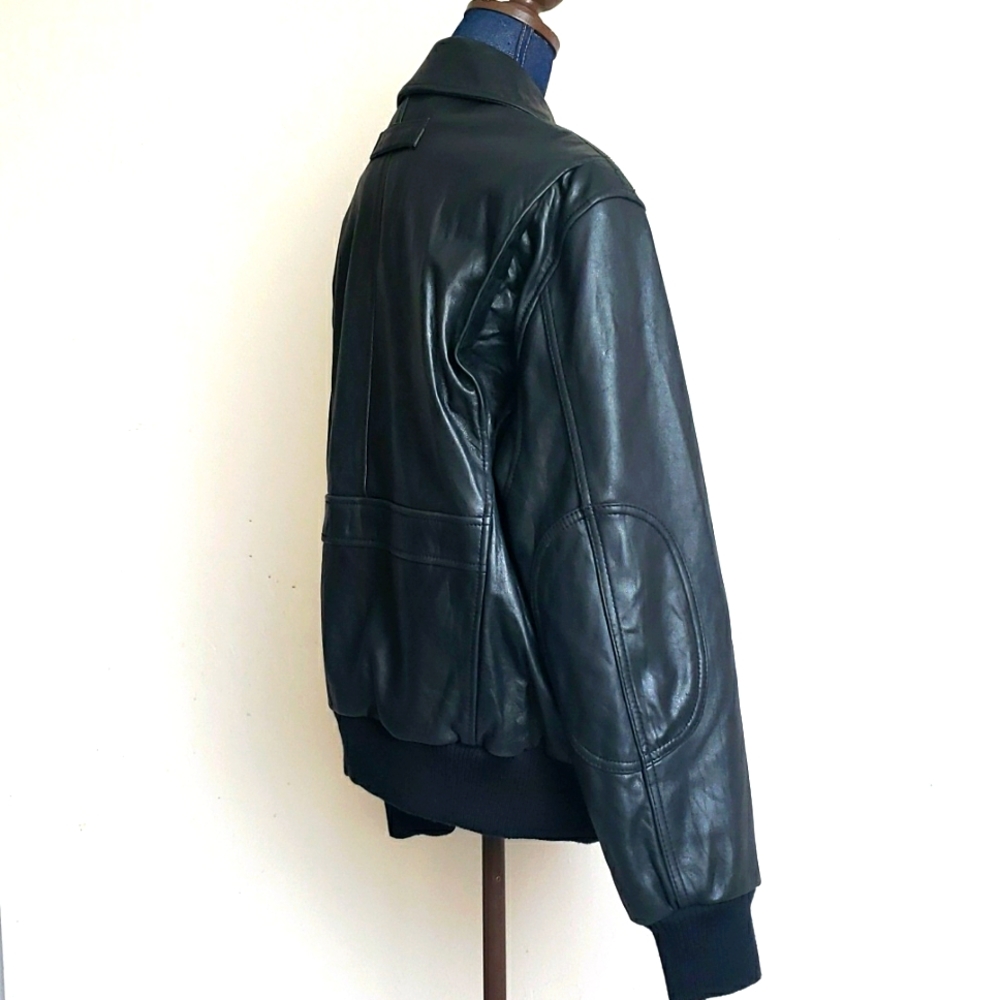 ROUNDTREE & YORK Black Lambskin Leather Bomber Jacket - Picture 3 of 14